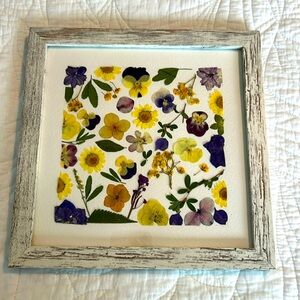 PRESSED FLOWER ART